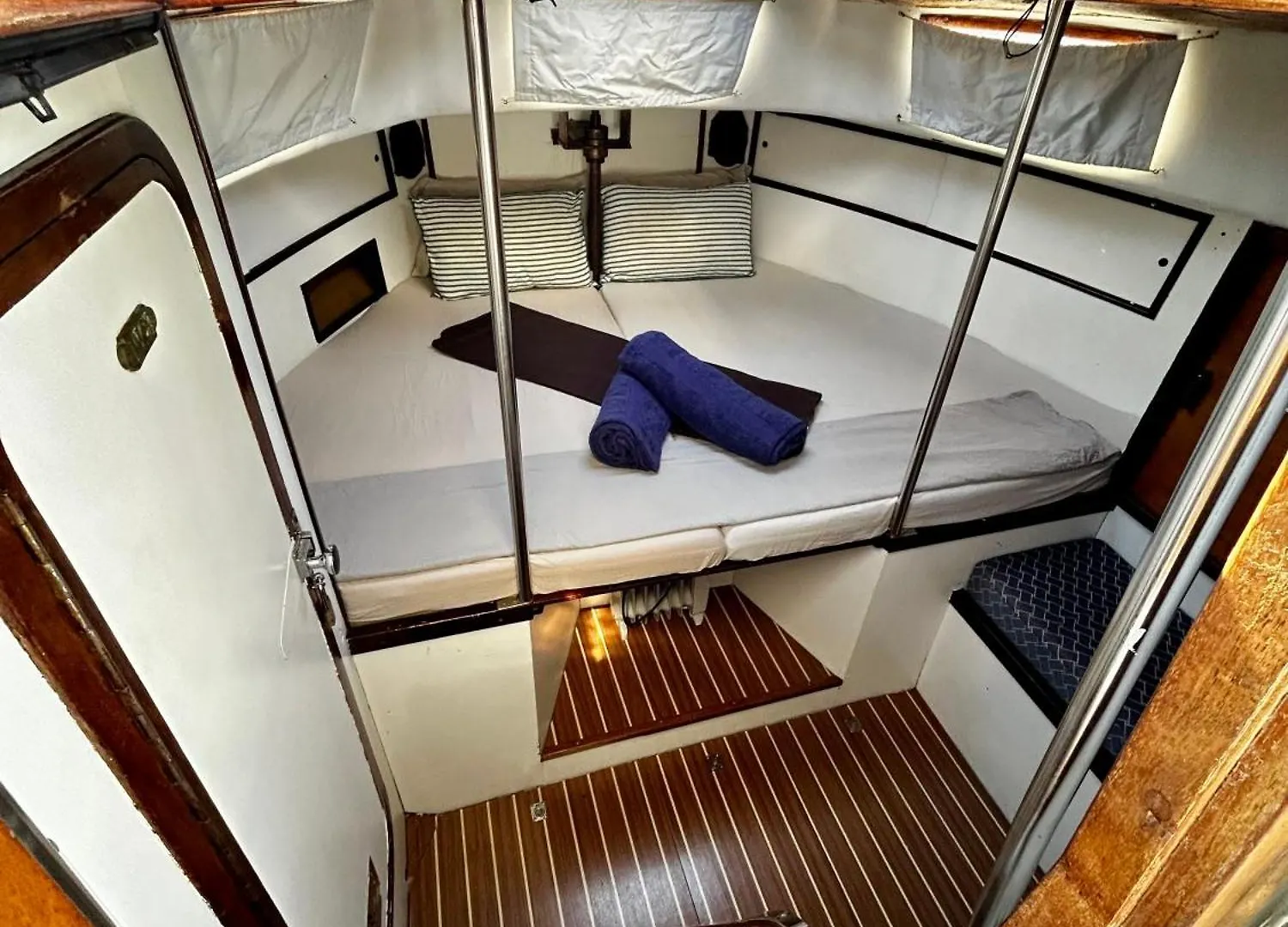 Botel Sailboat Hotel Barcelona Sant Adria de Besos